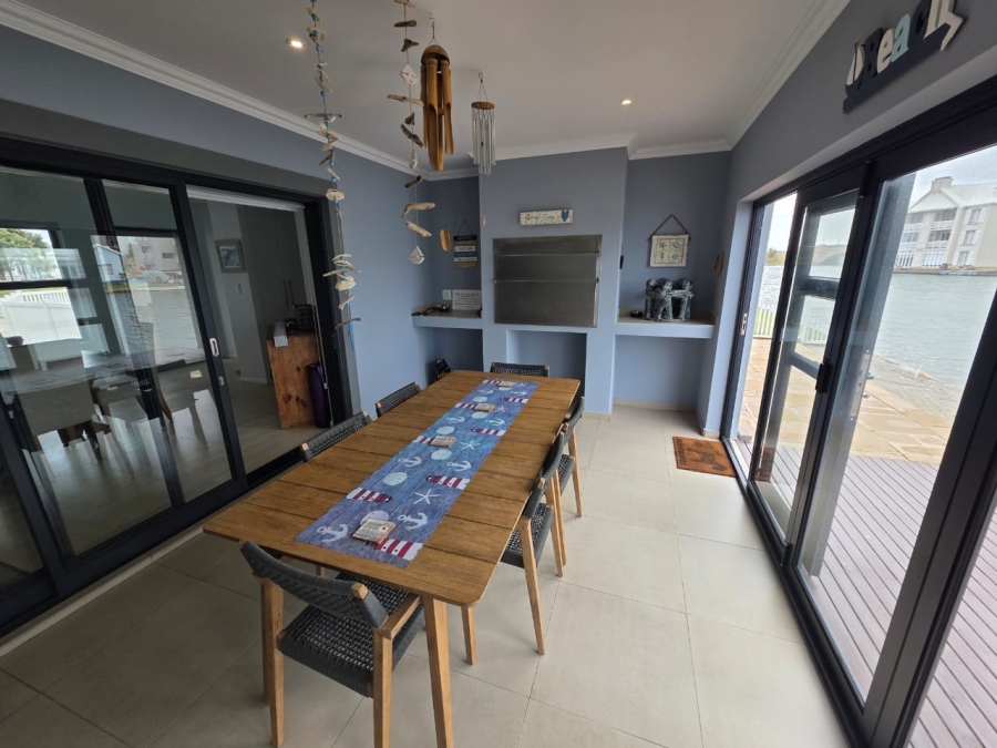 5 Bedroom Property for Sale in Marina Martinique Eastern Cape